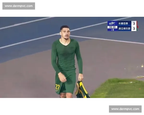 巴顿憾言主场 2-2：优势在握却痛失好局